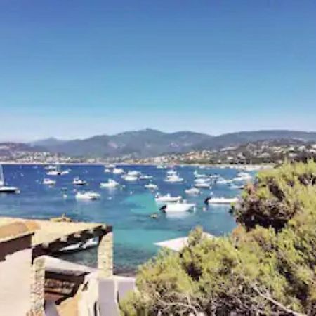 ISOLELLA , villa pieds dans l'eau Pietrosella Bagian luar foto